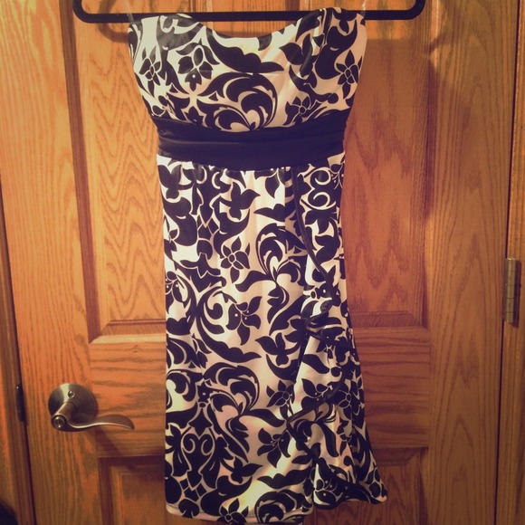 Formal Black&White dress