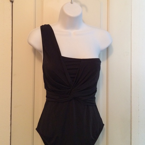 CALVIN KLEIN 👙black one shoulder bathing suit👙