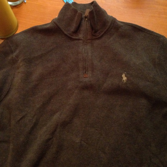 Polo pull over