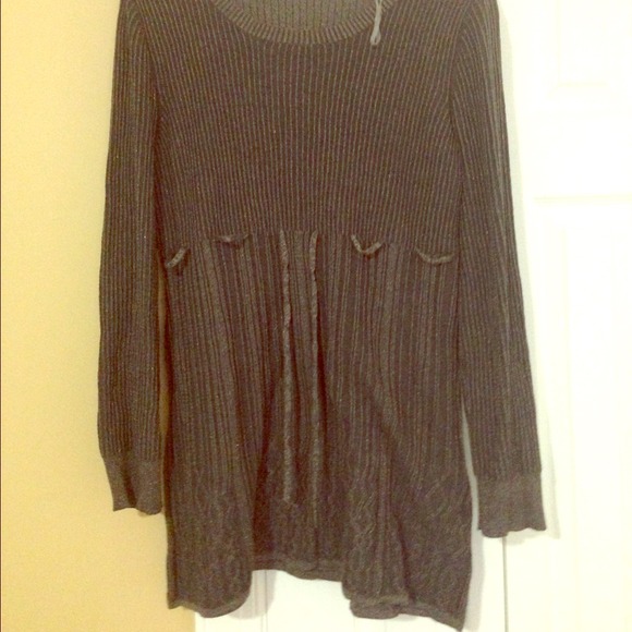 Grey long top