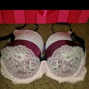 Nwt 34D or 36C Victorias secret