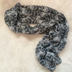 Skull scarf