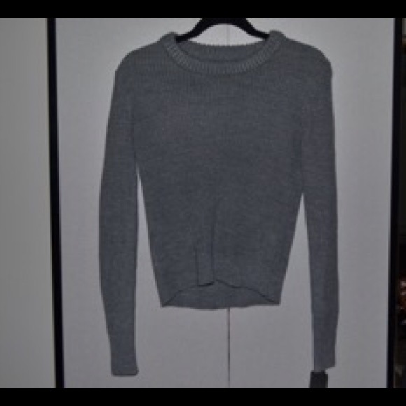 Grey converse sweater.