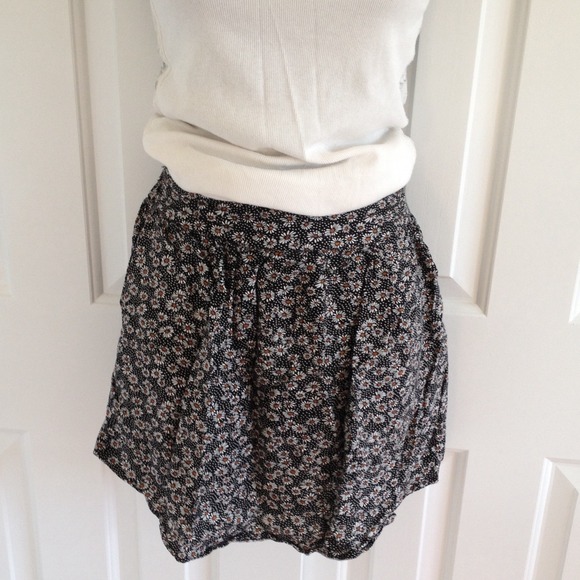 Urban Outfitters Skirt - Picture 1 of 3