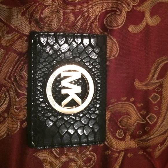 Michael Kors Clutches & Wallets - AUTHENTIC MICHAEL KORS COIN PURSE