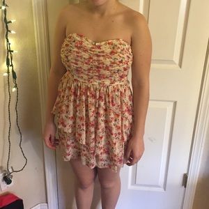 Floral strapless party dress