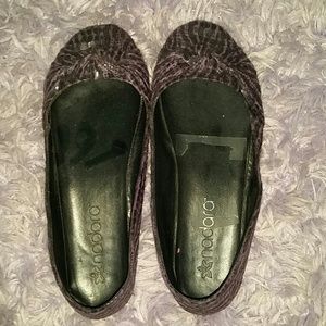 Faux snakeskin flats!