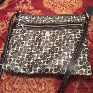AUTHENTIC COACH CROSSBODY PURSE