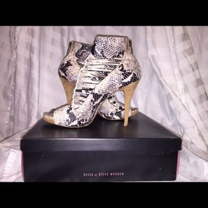 Steve Madden 4" Natural Snakeskin Cage Booties