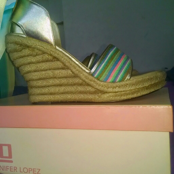 Jennifer Lopez Wedges - Picture 4 of 4