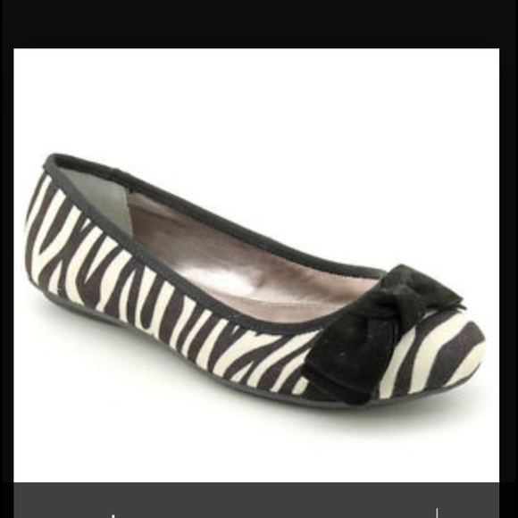 Zebra print flat!