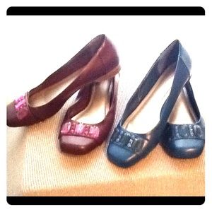 🔥2 pairs Cloudwalker shoes! 🔥