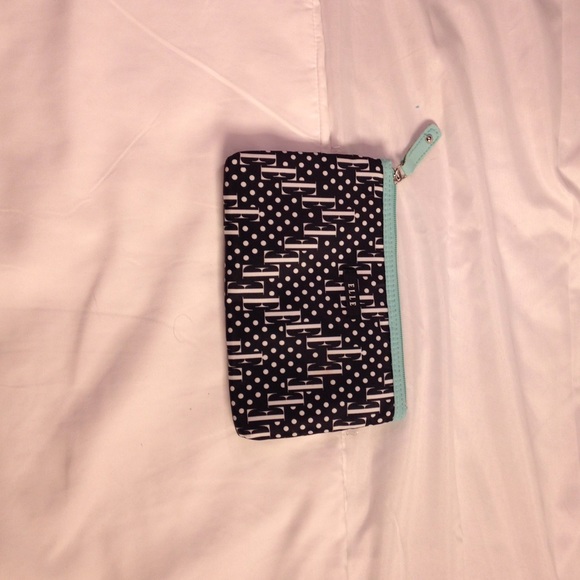 Elle small makeup bag