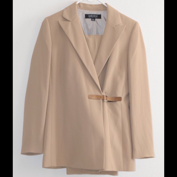 2 piece Kasper Suit - Picture 1 of 3