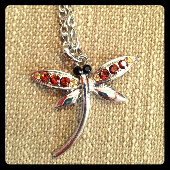 Beautiful Dragonfly Necklace