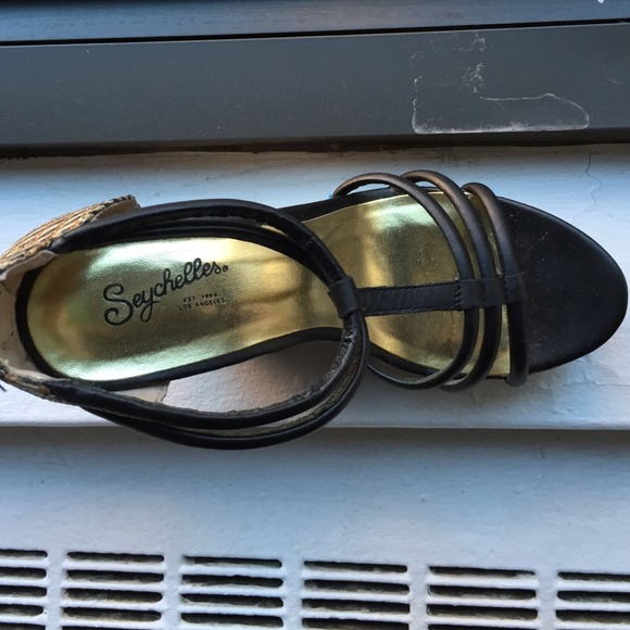 NEW Seychelles platform shoes - Picture 2 of 3