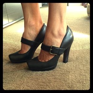 Jessica Simpson Mary Jane heels