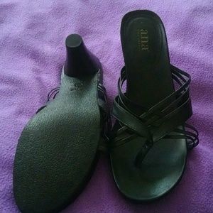 A.n.a Thong sandals