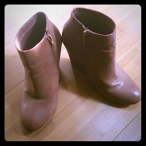 ***SOLD***  Brown boots wedge