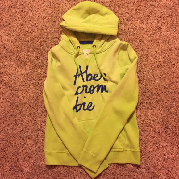 Sweatshirt - Picture 1 of 2