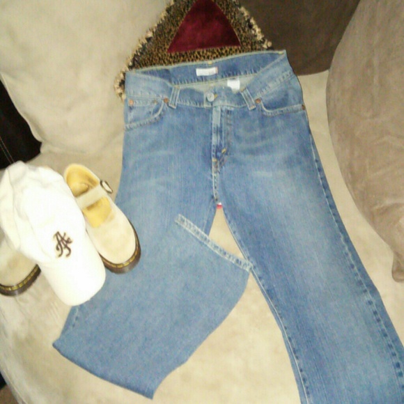 Levi jeans