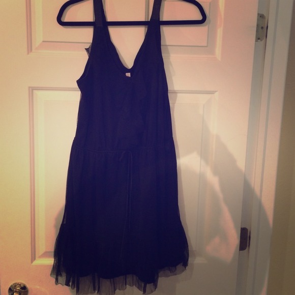 Really cute tulle lbd - Picture 1 of 4
