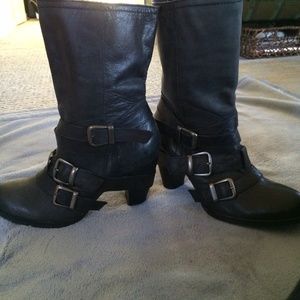 Black leather STEVE MADDEN booties