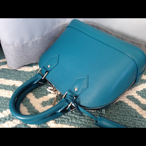 Louis Vuitton Epi Alma BB - Picture 2 of 4