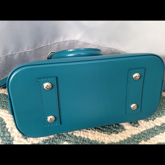 Louis Vuitton Epi Alma BB - Picture 3 of 4