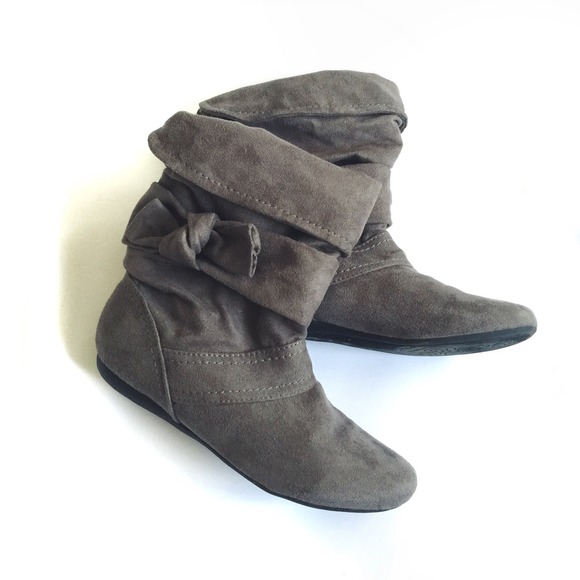 ALDO suede ankle boots - Picture 1 of 4