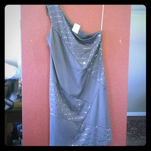 Single off the shoulder dress