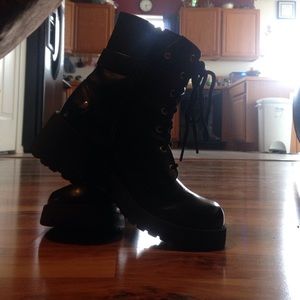 No boundaries boots