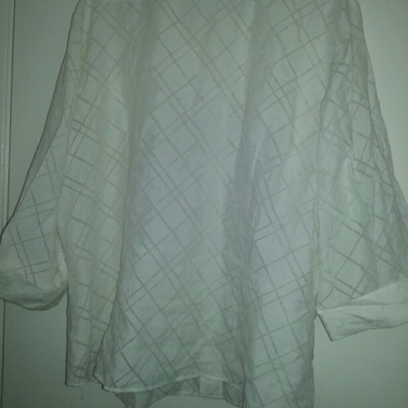 Blouse - Picture 2 of 3