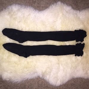 🔥FP Black Ruffled Socks 🔥