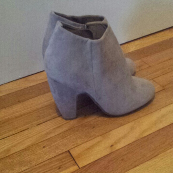 Ankle booties - Picture 2 of 4