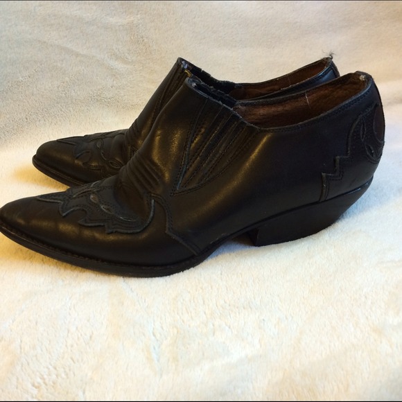 Vintage guess ankle boots