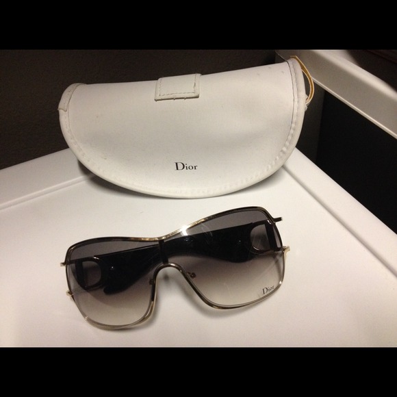 Dior Sunglasses with case