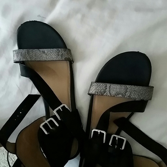 Black flats reserved for prettyinblack31