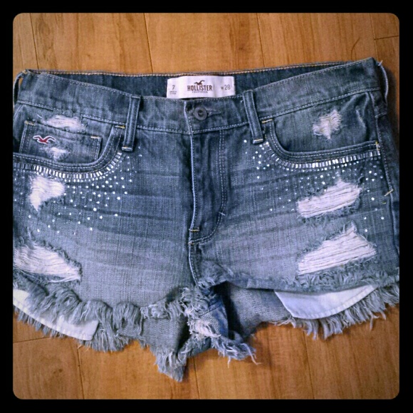 Hollister frayed bottom jeweled shorts