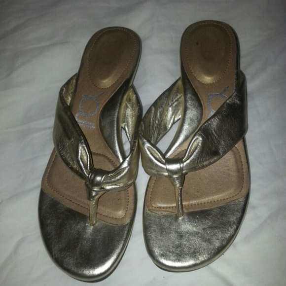 Used aldo slipper