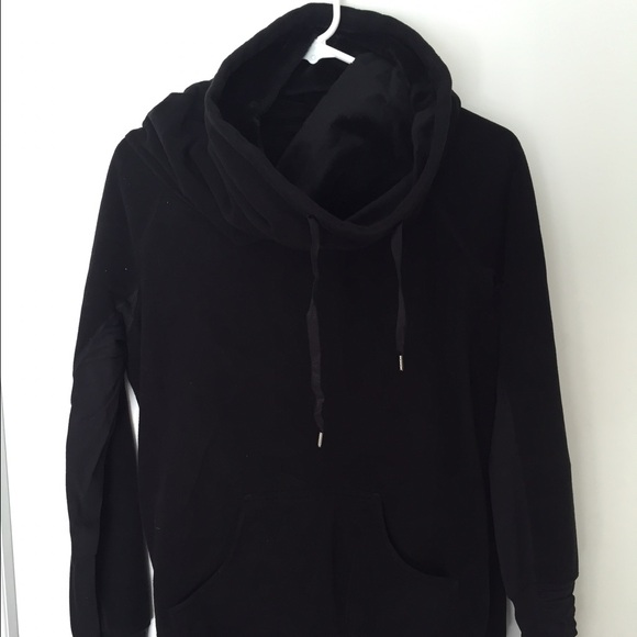 Lululemon fur lined pull over