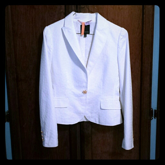 NEW LIMITED LUXE WHITE BLAZER JACKET