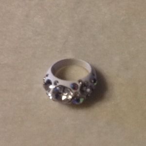 White band ring with crystal stones