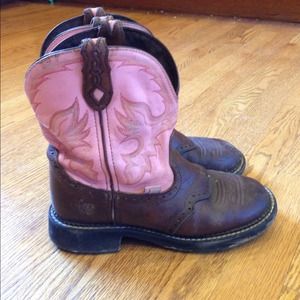 Justin gypsy boots size 8
