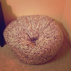 Heavy duty Cotten, washable cover. Barely used