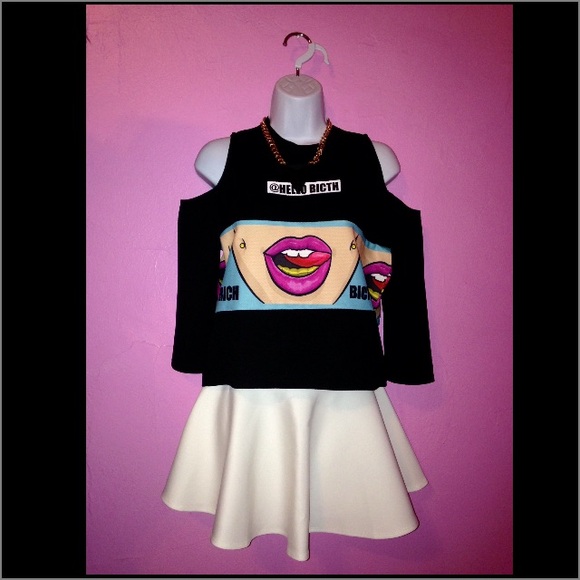 🎉Graphic top and skater skirt bundle🎉 - Picture 2 of 4