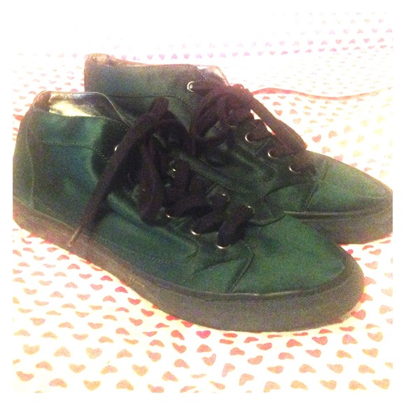 Nine West Emerald Sneakers
