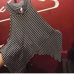 Super Cute Size Large Crop Top