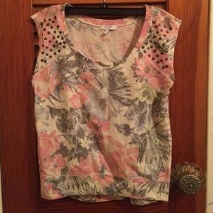 Floral shirt with studs