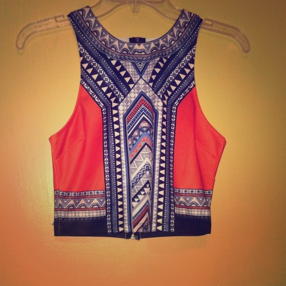 Sexy tribal crop top 😘